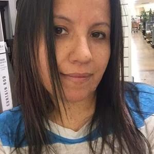 Meet your Posher, Lorraine